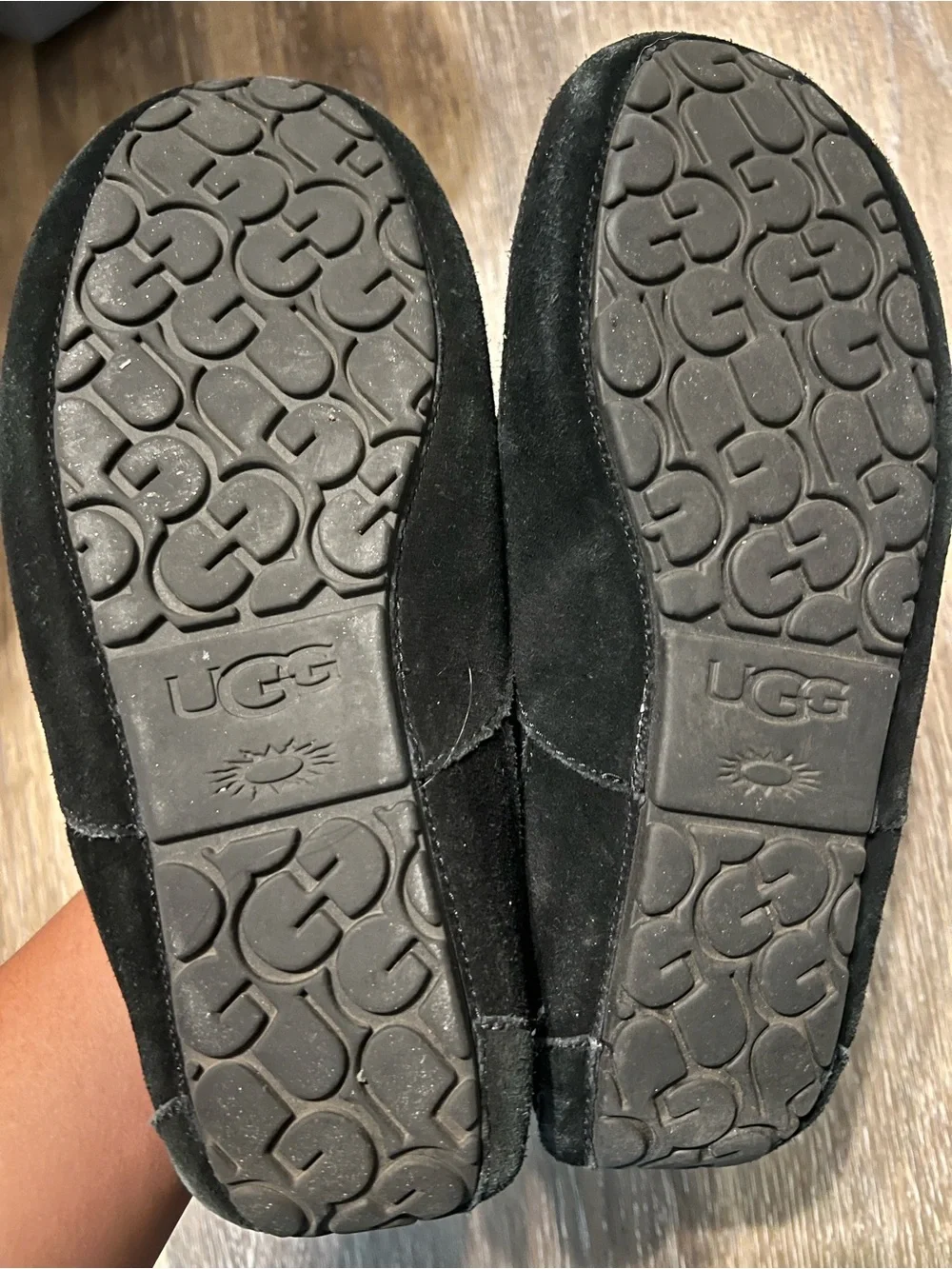 UGG classic slip